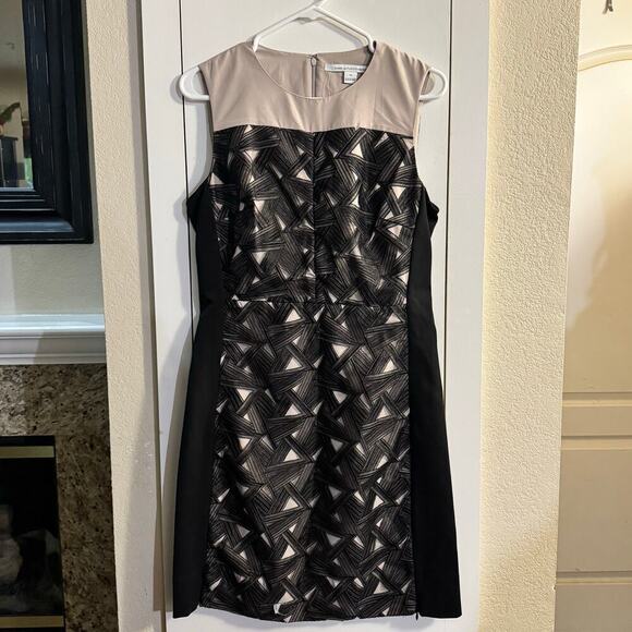 NWT Diane Von Furstenberg Reona Geometric Sheath Dress Size 10 Black Tan - Picture 4 of 12